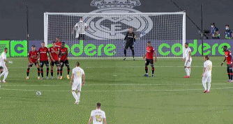 约基奇的CBA队友？场均26分7板，离开掘金，兑现白色的死神天赋！