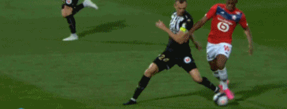 德甲半场：曼赞比破门，海登海姆0-1弗赖堡（德甲半场战况：曼赞比建功，弗赖堡客场1-0领先海登海姆）