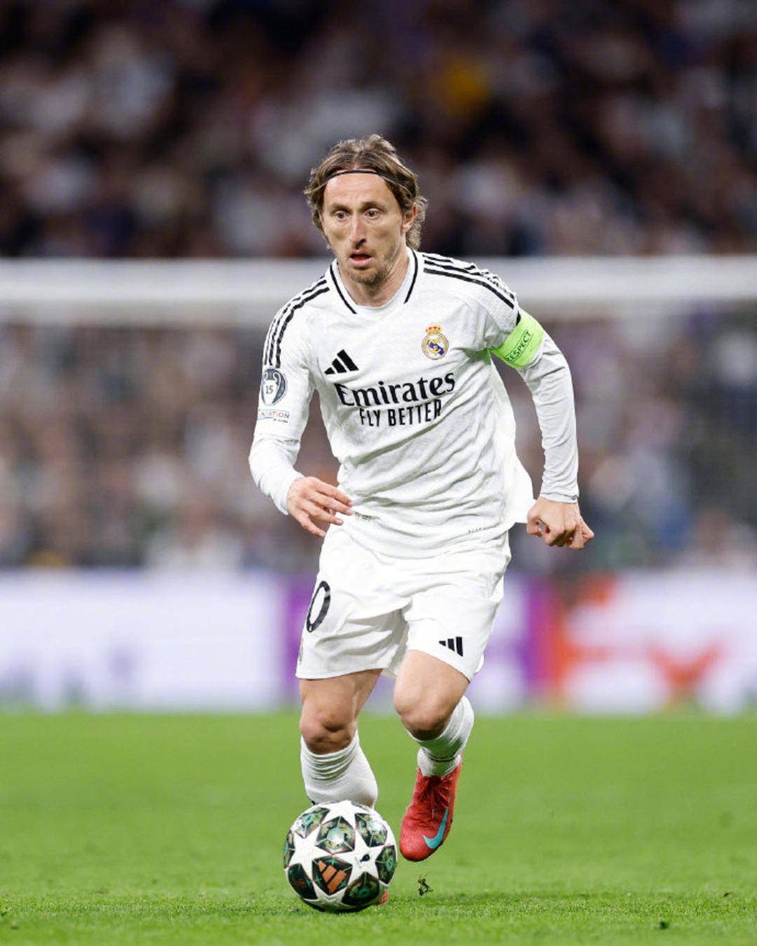 “200俱乐部”！里弗斯过去6场比赛场均33分5.8助攻